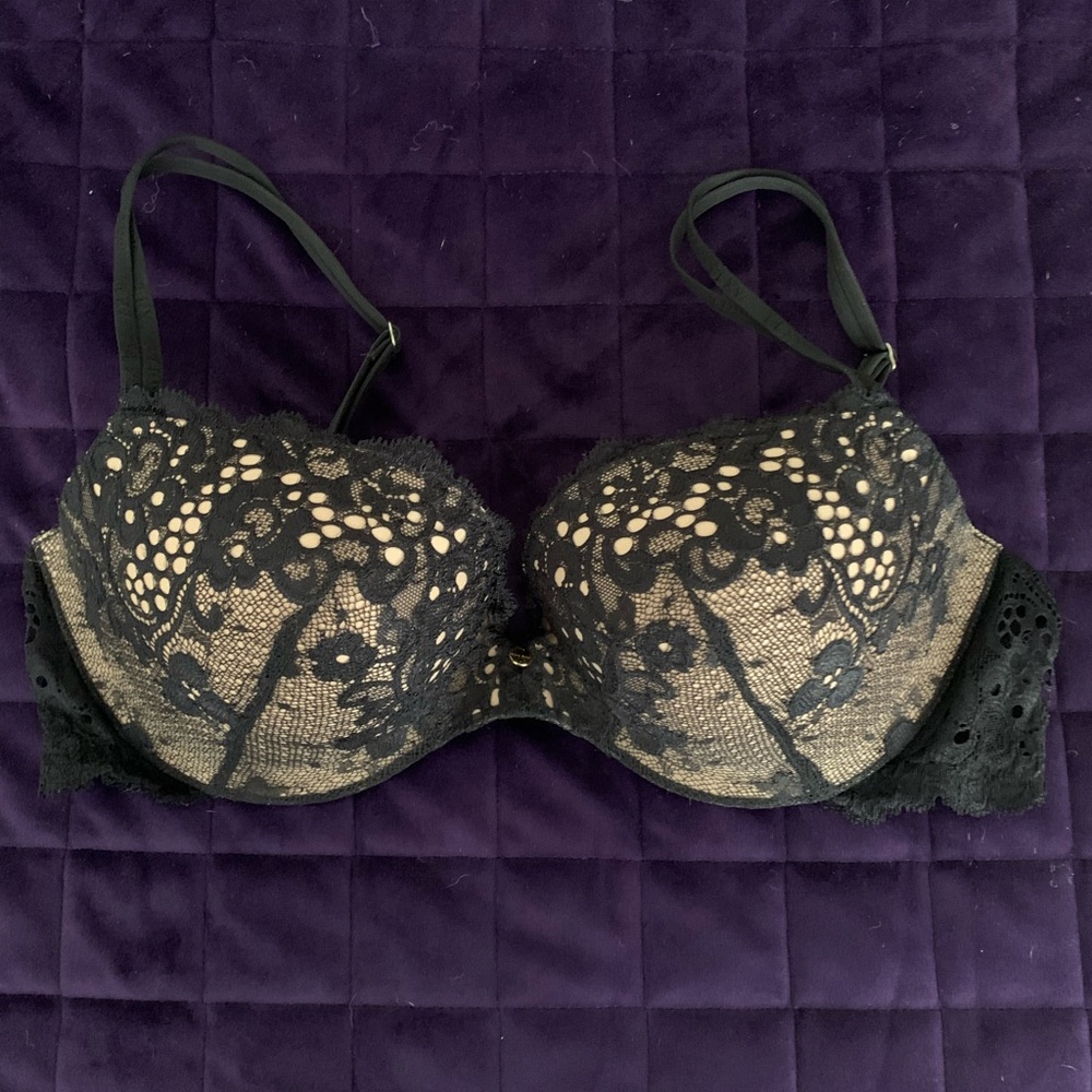Victoria’s Secret Very Sexy padded Demi bra. 36C